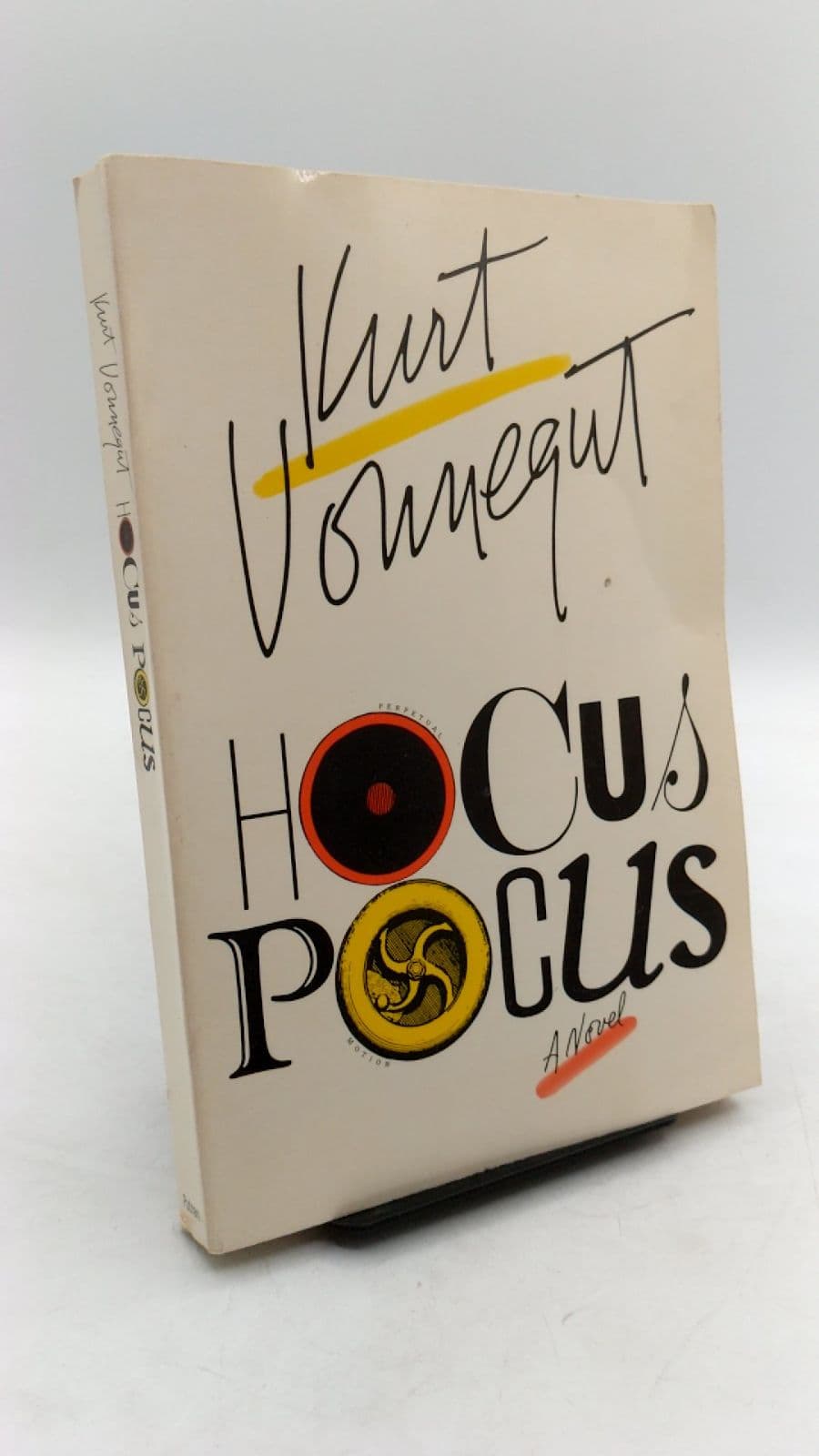 Hocus Pocus by Kurt Vonnegut - front cover