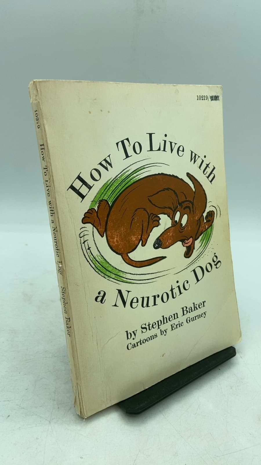 How To Live with a Neurotic Dog by Stephen Baker - front cover