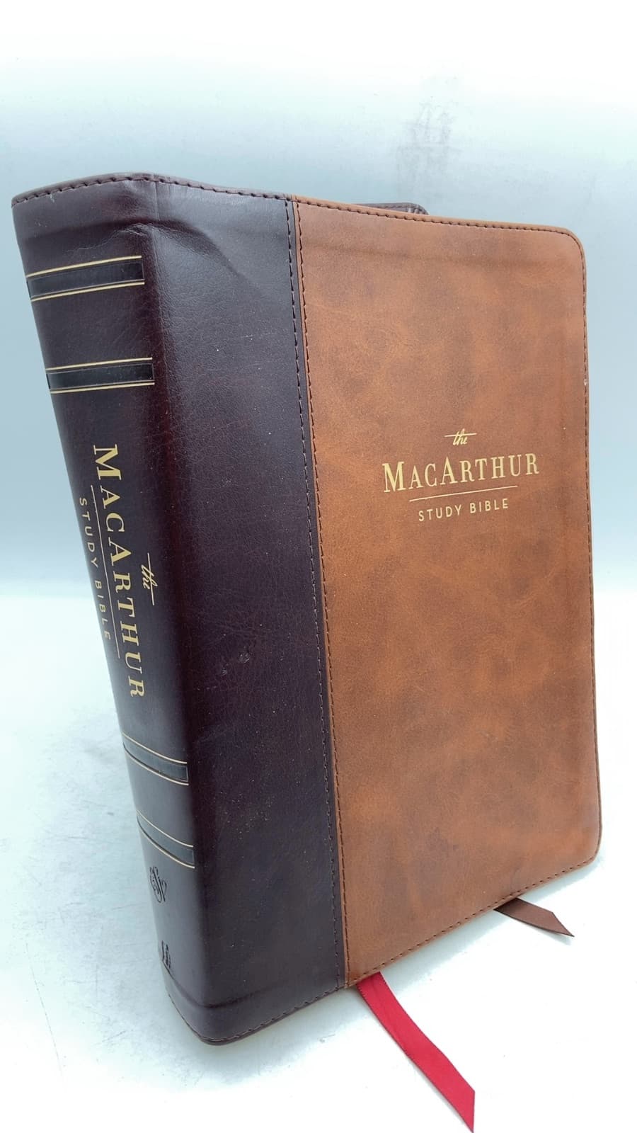 The MacArthur Study Bible: English Standard Version by John MacArthur - front cover