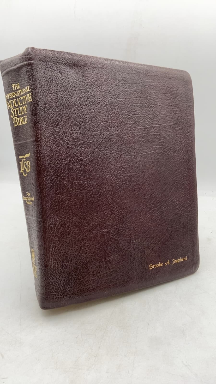 The International Inductive Study Bible: New International Version by Kay Arthur and the staff of Precept Ministries - front cover