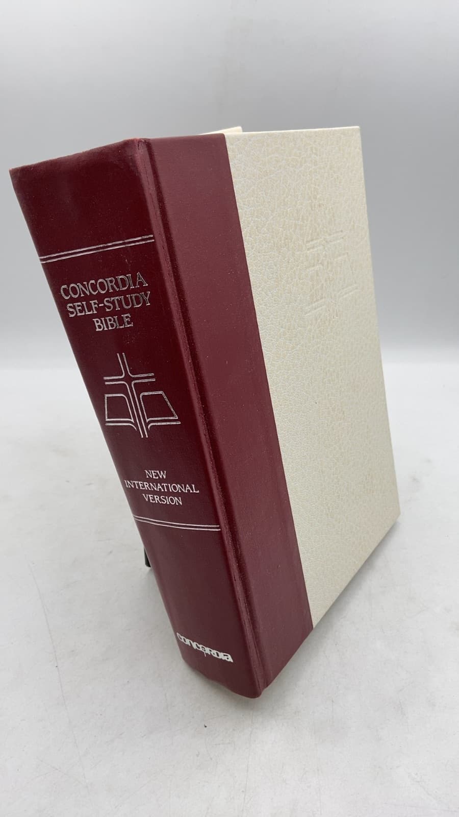 Concordia Self-Study Bible: New International Version by Robert G. Hoerber (General Editor) - front cover