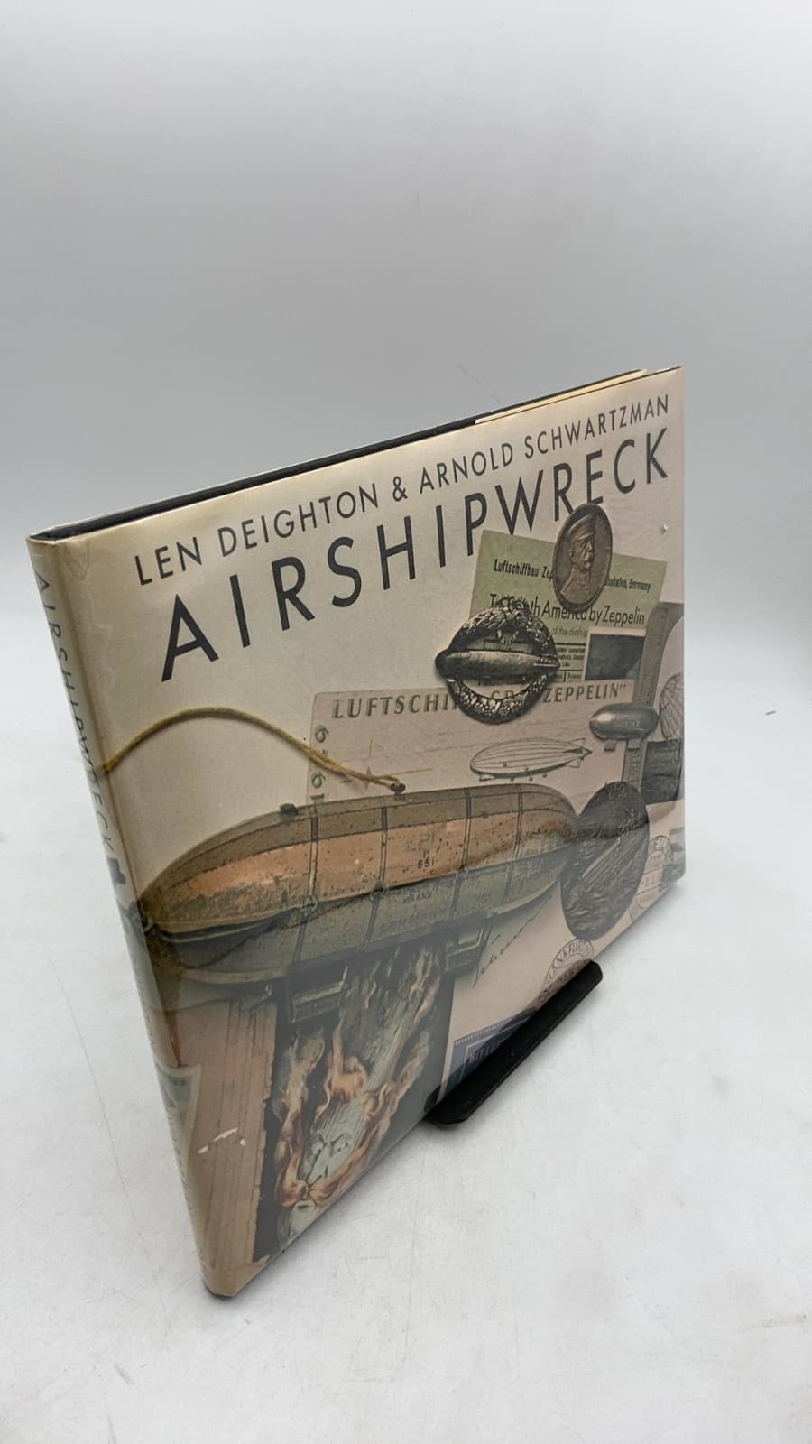 Airshipwreck by Len Deighton & Arnold Schwartzman - front cover
