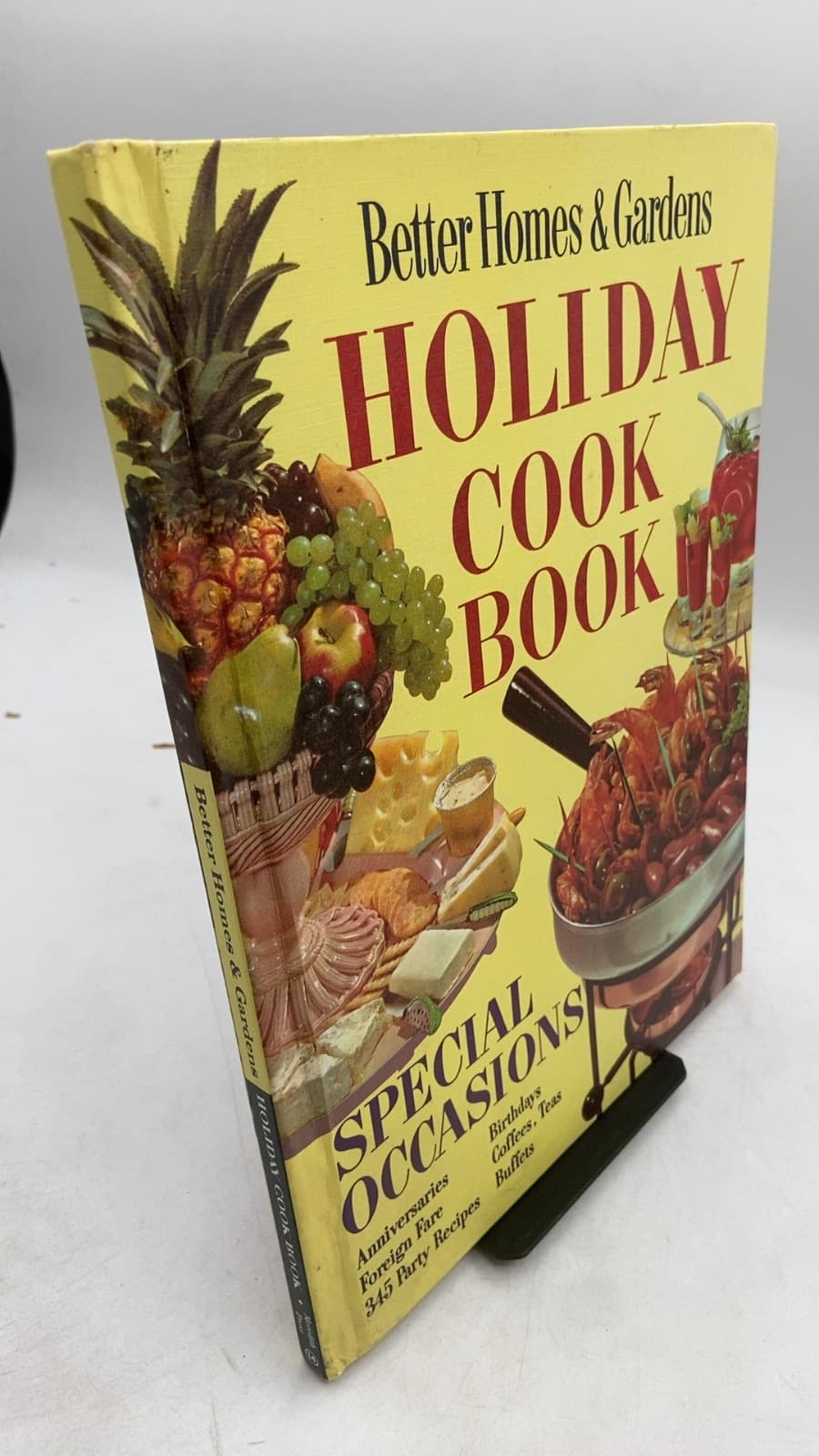Better Homes & Gardens Holiday Cook Book - front cover