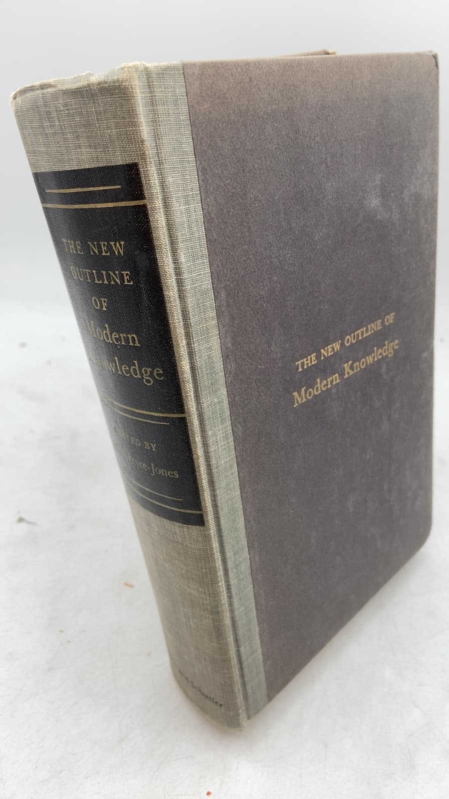 The New Outline of Modern Knowledge by Alan Pryce-Jones - front cover