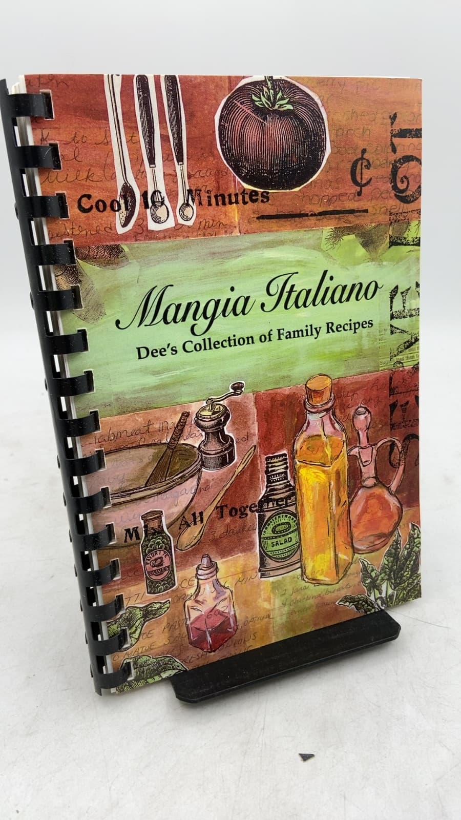 Mangia Italiano: Dee's Collection of Family Recipes - front cover