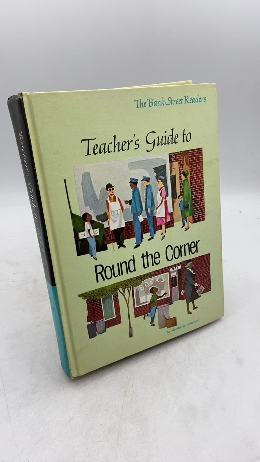 Teacher's Guide to Round the Corner by Bank Street College of Education - front cover