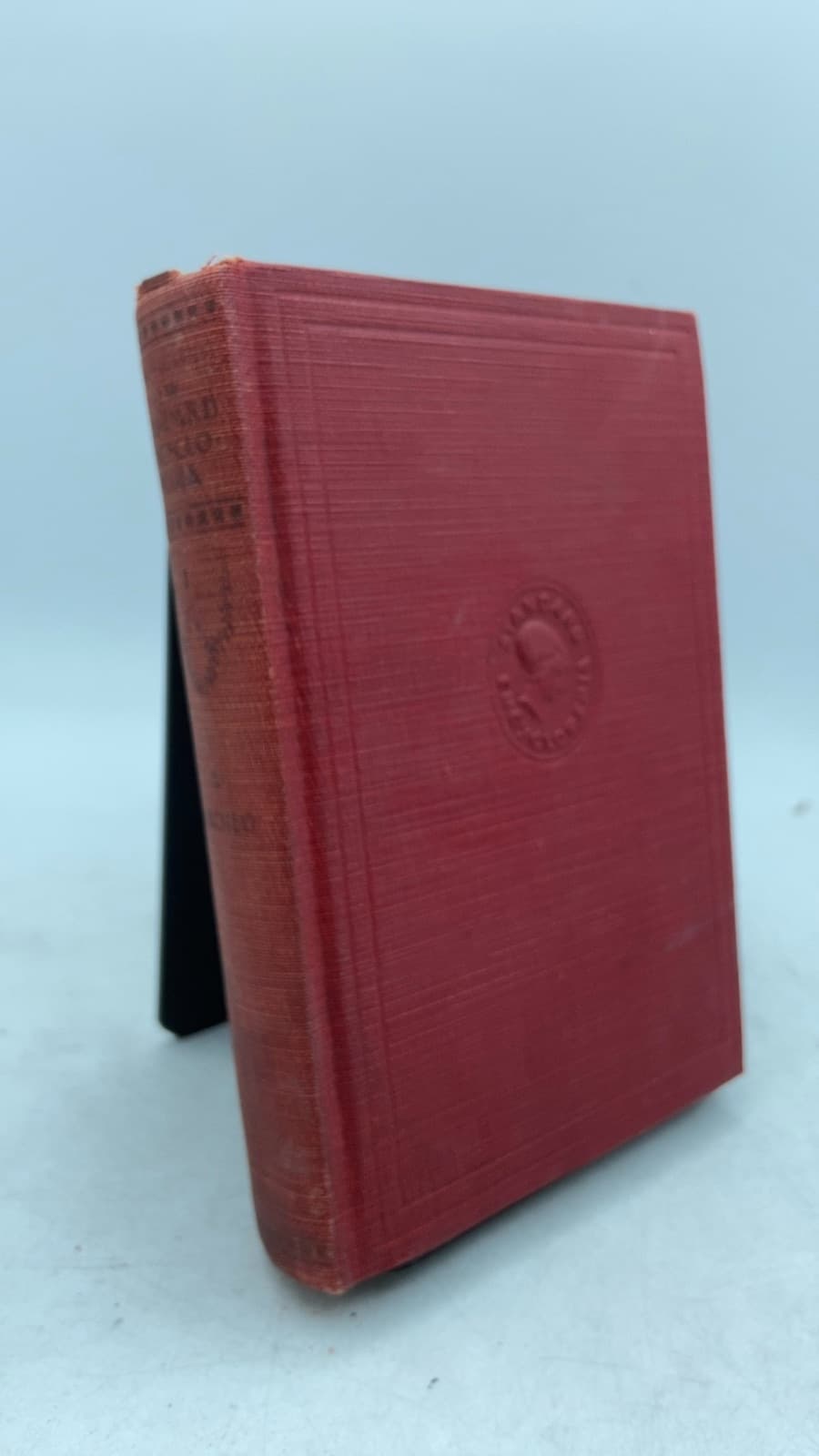 Funk & Wagnalls New Standard Encyclopedia of Universal Knowledge, Volume I: A—Archeological by Frank H. Vizetelly, Litt.D., L.L.D. - front cover