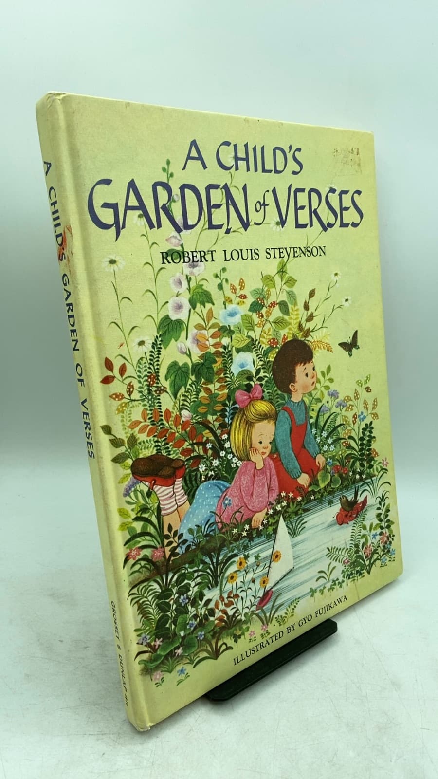 A Child's Garden of Verses by Robert Louis Stevenson - front cover