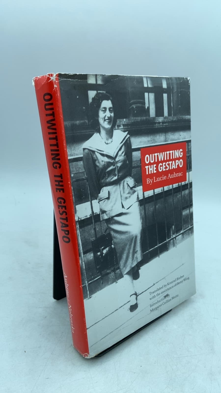 Outwitting the Gestapo by Lucie Aubrac - front cover