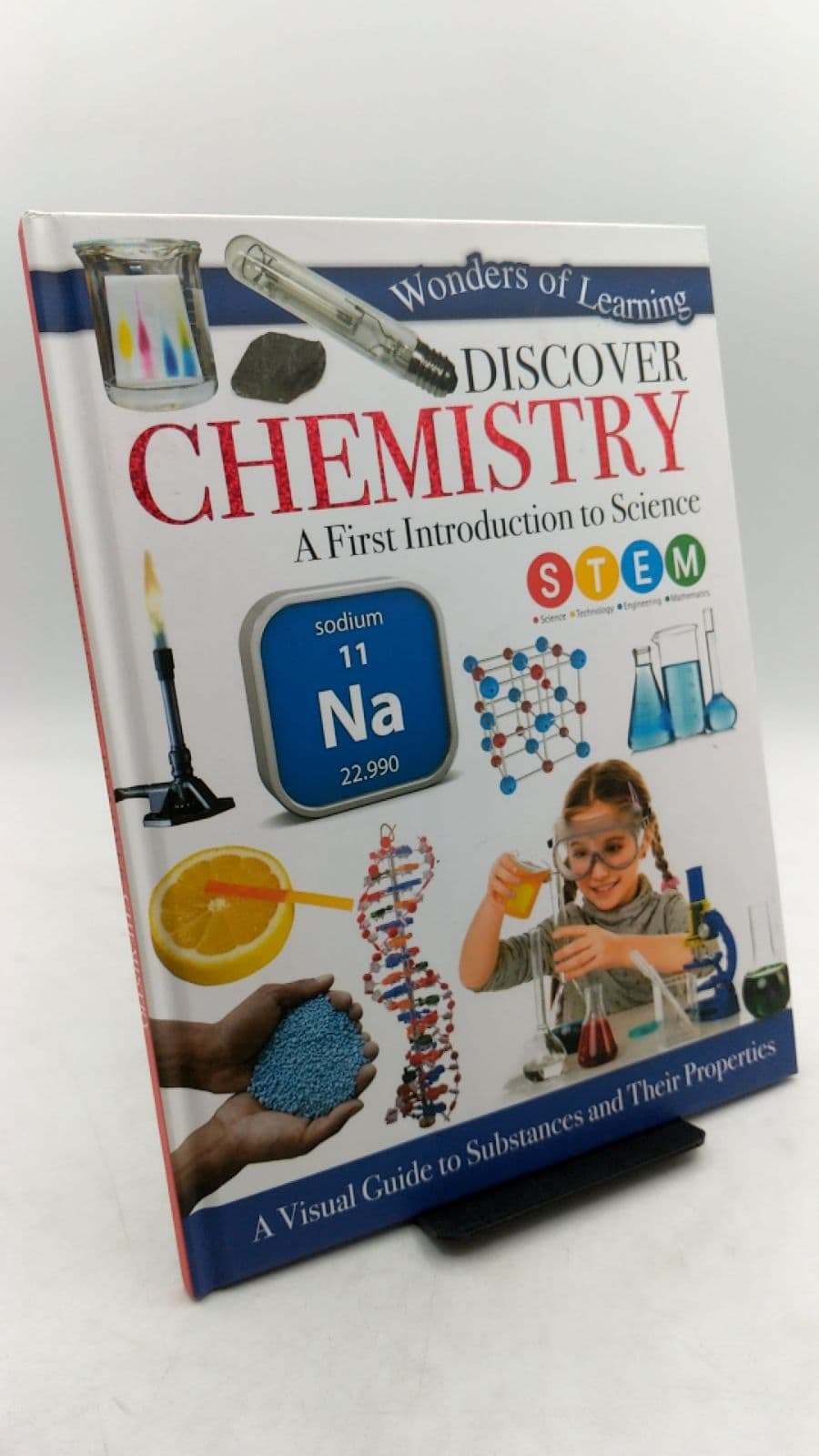 Discover Chemistry: A First Introduction to Science - front cover