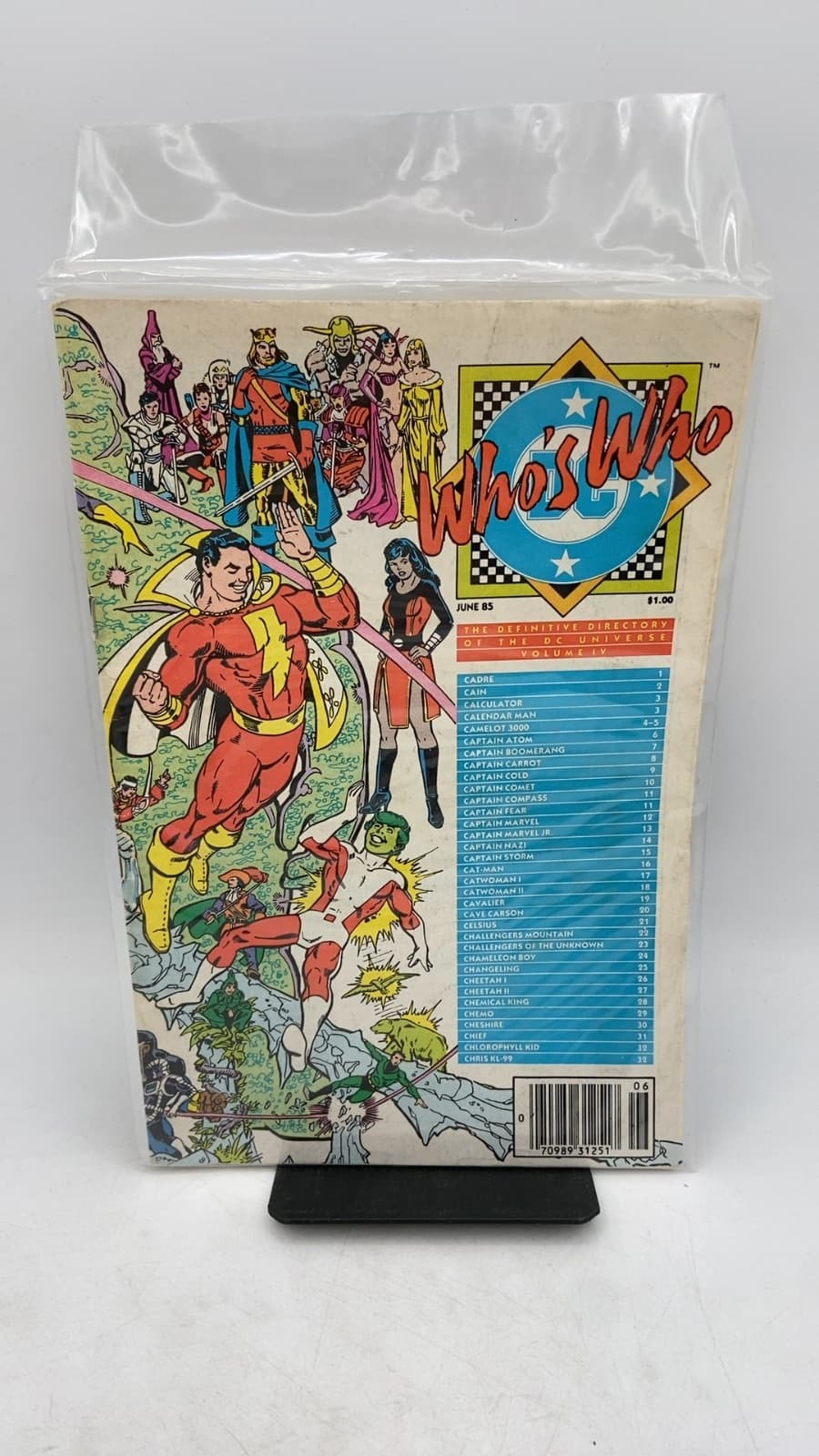 Who's Who: The Definitive Directory of the DC Universe Volume IV - front cover