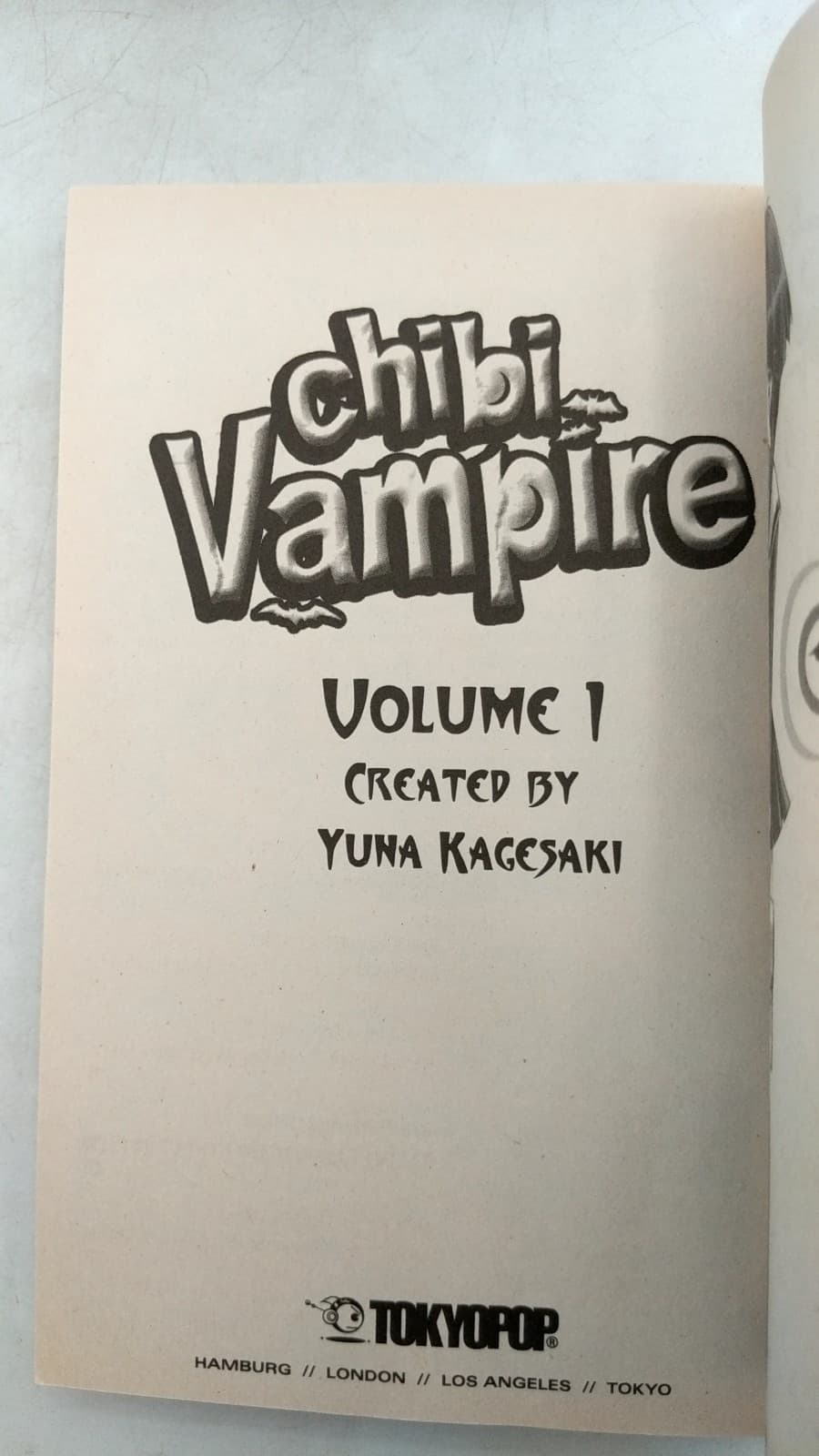 Chibi Vampire Volumes 1, 3 by Yuna Kagesaki - title page