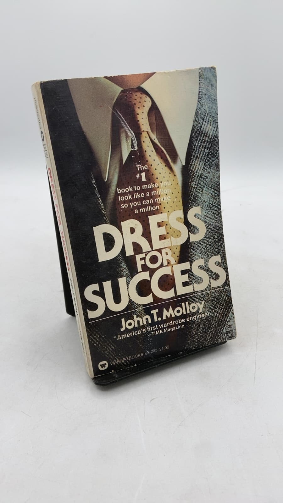 Dress for Success by John T. Molloy - front cover