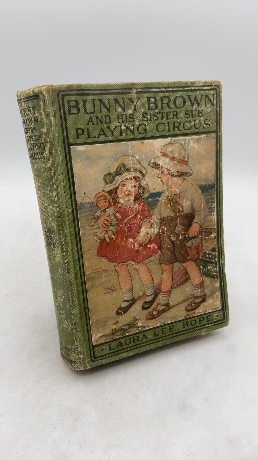 Bunny Brown and His Sister Sue Playing Circus by Laura Lee Hope - front cover