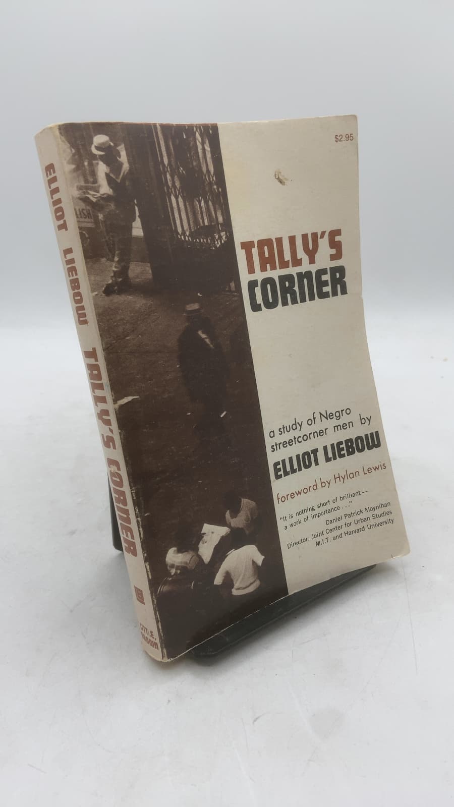 Tally's Corner: A Study of Negro Streetcorner Men by Elliot Liebow - front cover