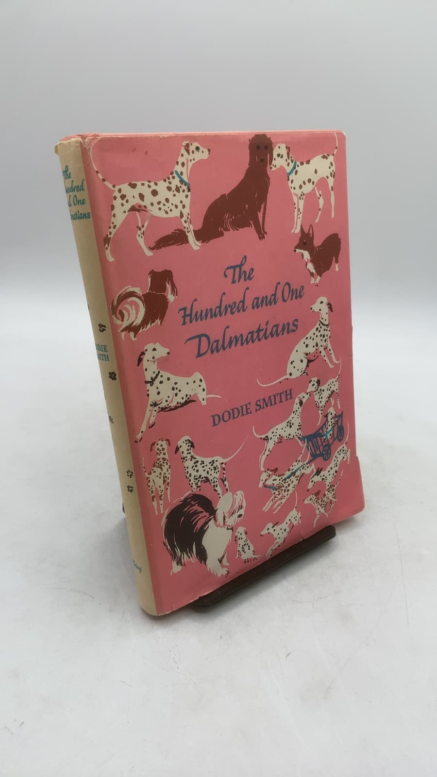 The Hundred and One Dalmatians by Dodie Smith - front cover