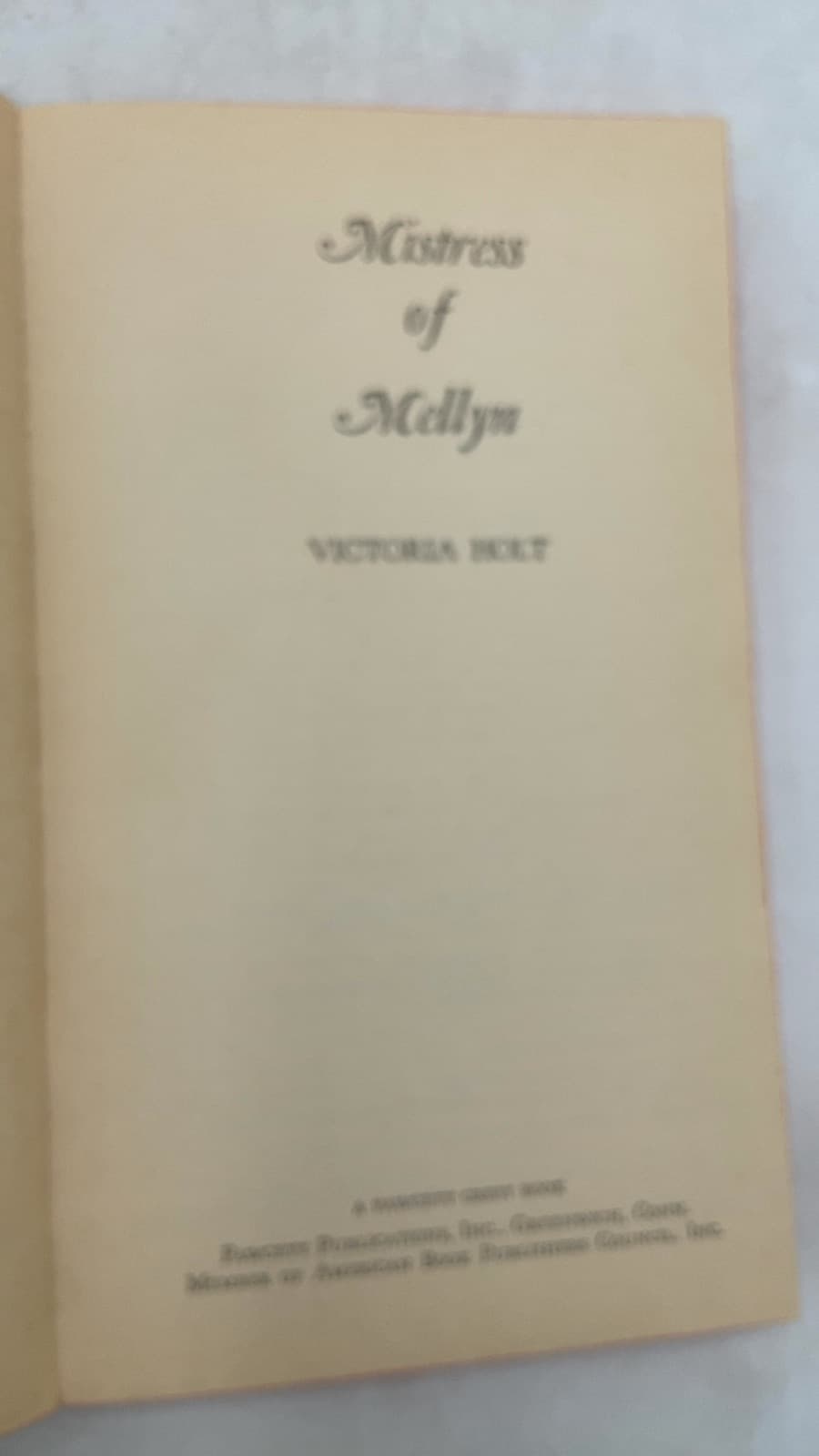 Mistress of Mellyn by Victoria Holt - title page