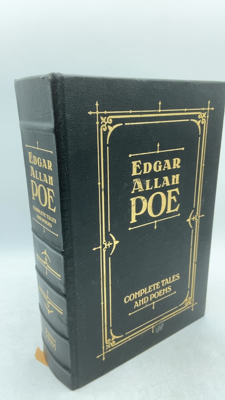 The Complete Tales and Poems of Edgar Allan Poe by Edgar Allan Poe - front cover