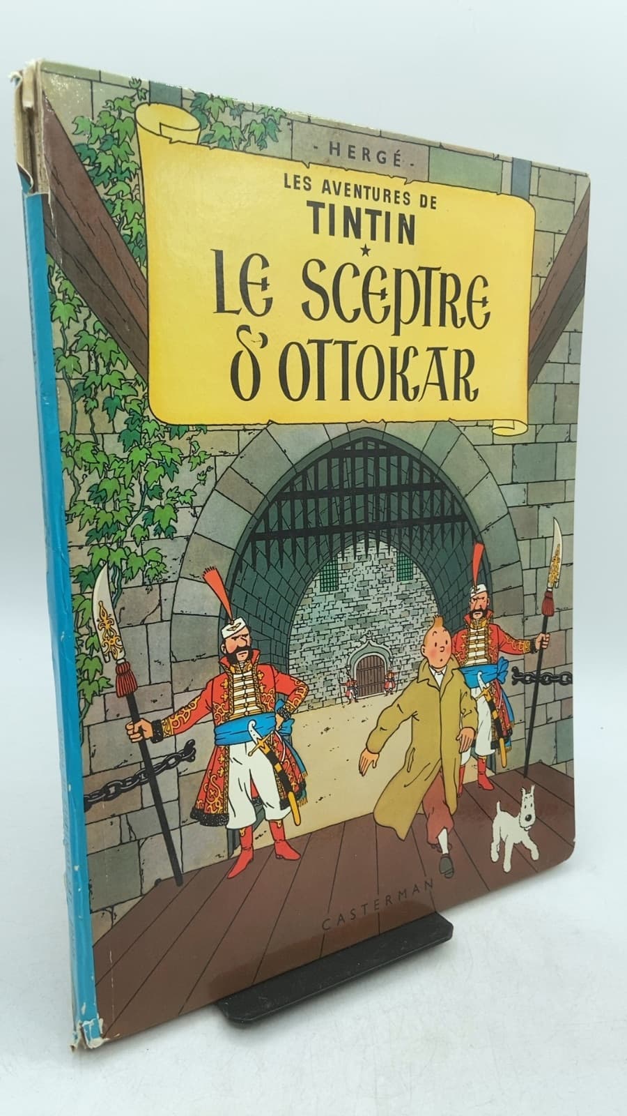 LE Sceptre D'ottokar by Hergé - front cover
