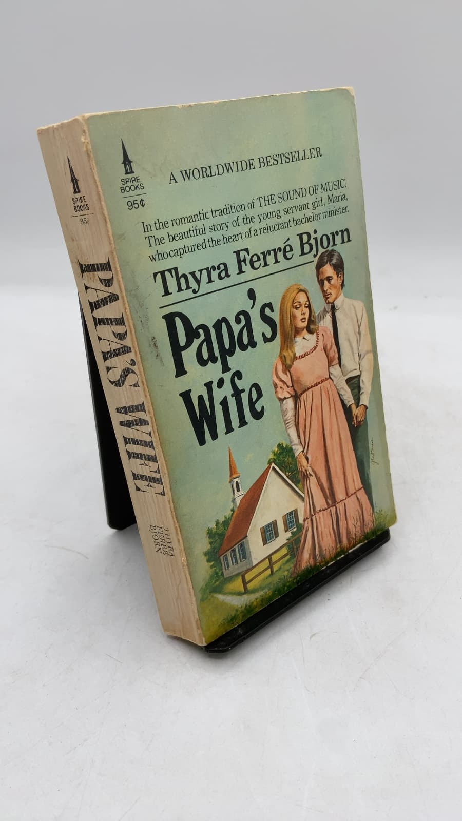 Papa's Wife by Thyra Ferre Bjorn - front cover