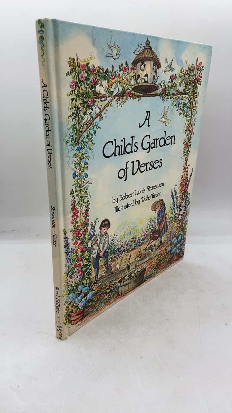 A Child's Garden of Verses by Robert Louis Stevenson - front cover