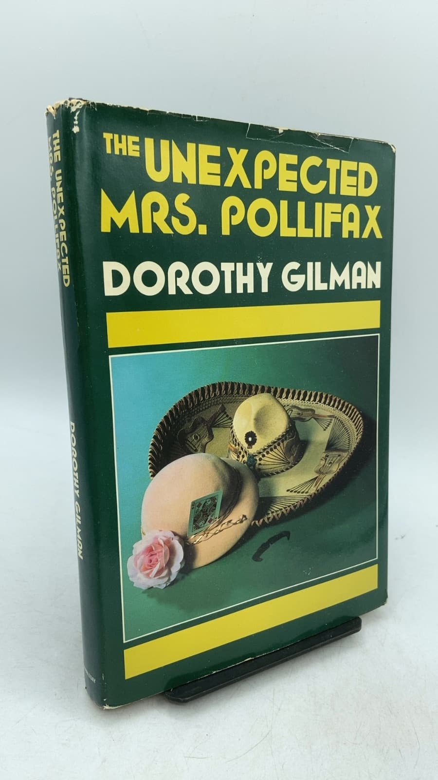 The Unexpected Mrs. Pollifax by Dorothy Gilman - front cover