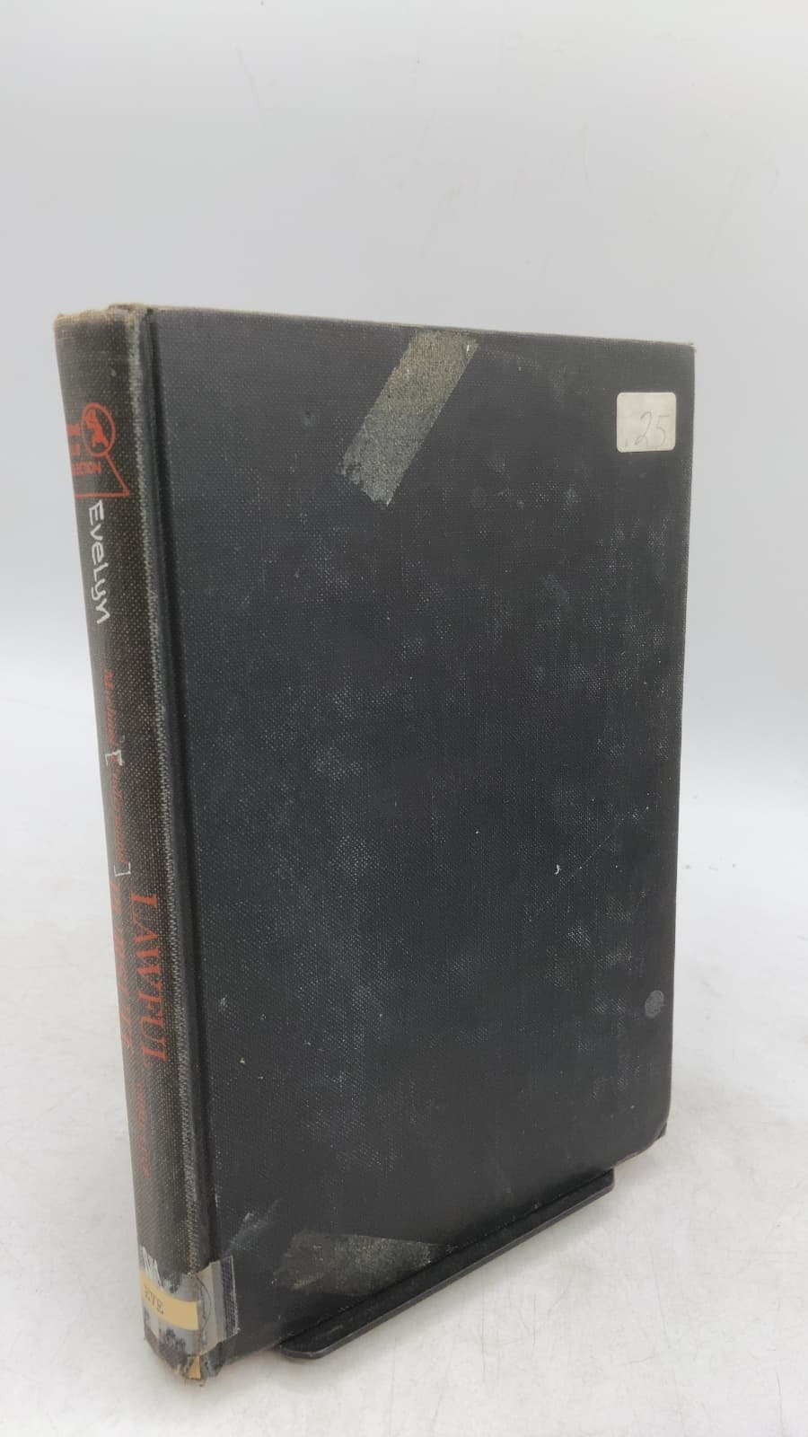 Lawful Pursuit by Michael Underwood (pseudonym for John Michael Evelyn) - front cover
