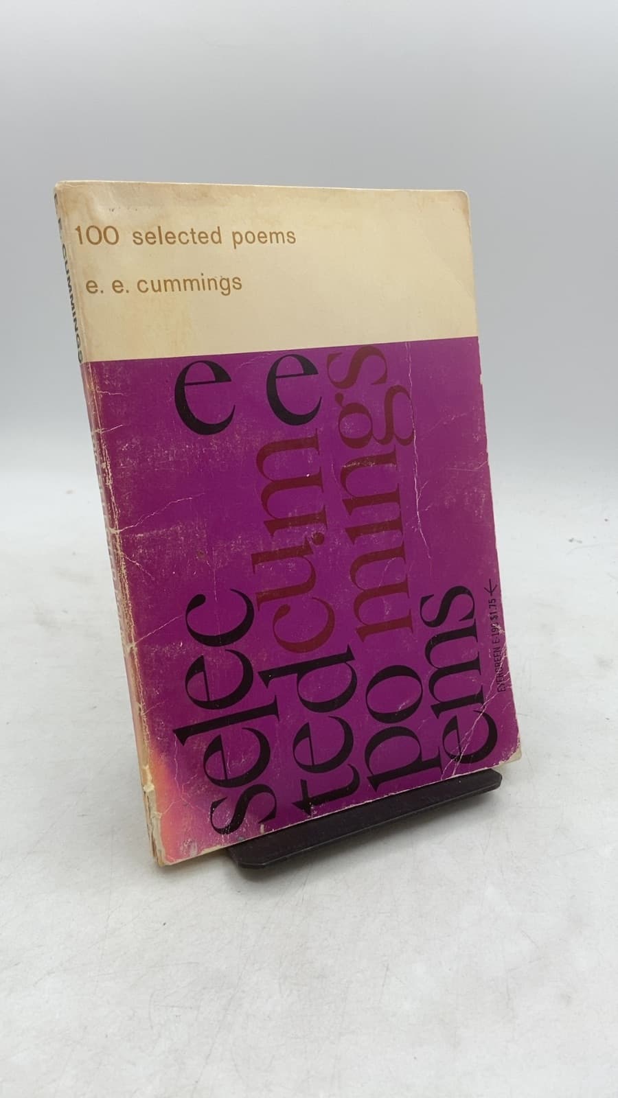 100 Selected Poems by e. e. cummings - front cover