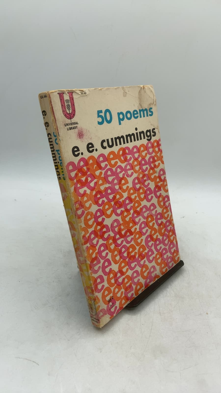 50 Poems by e. e. cummings - front cover