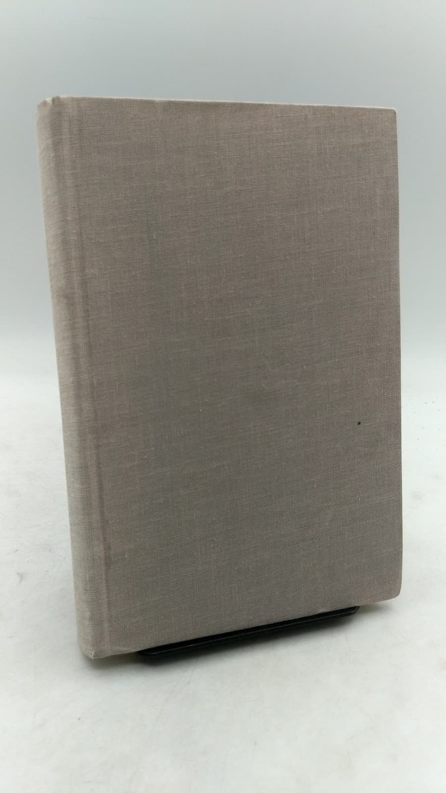 Far from the Madding Crowd by Thomas Hardy - front cover