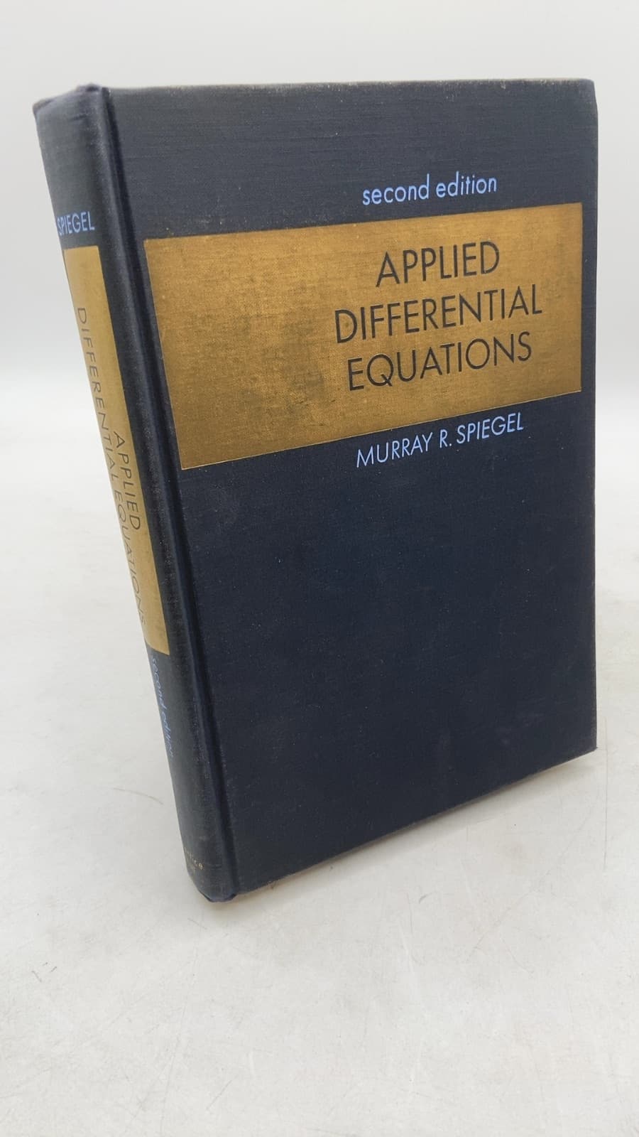 Applied Differential Equations by Murray R. Spiegel - front cover