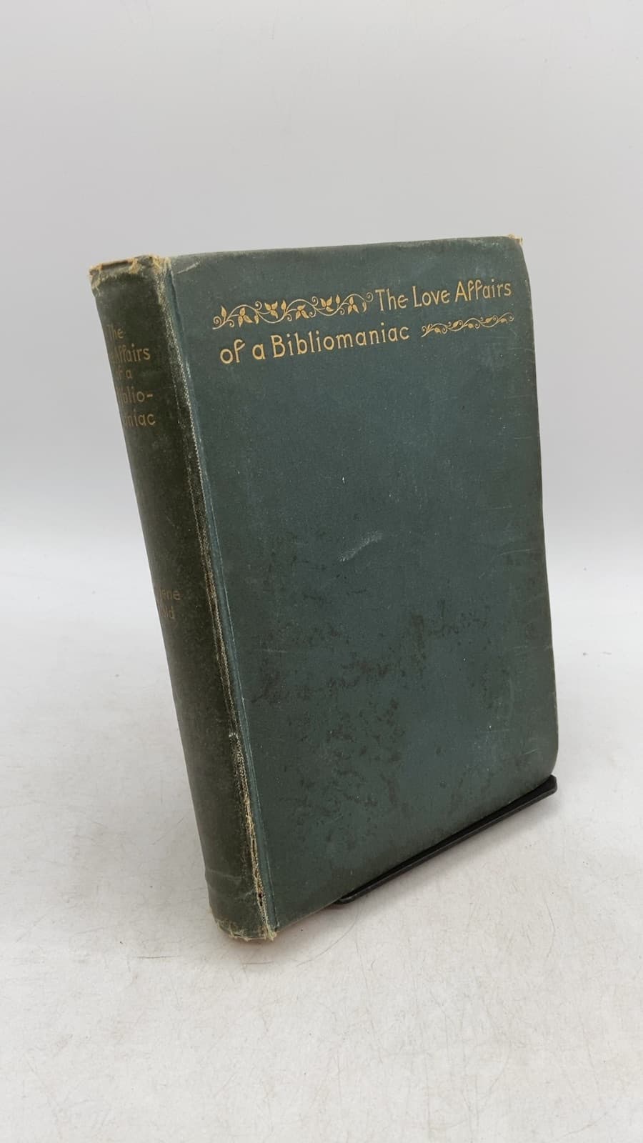 The Love Affairs of a Bibliomaniac by Eugene Field - front cover