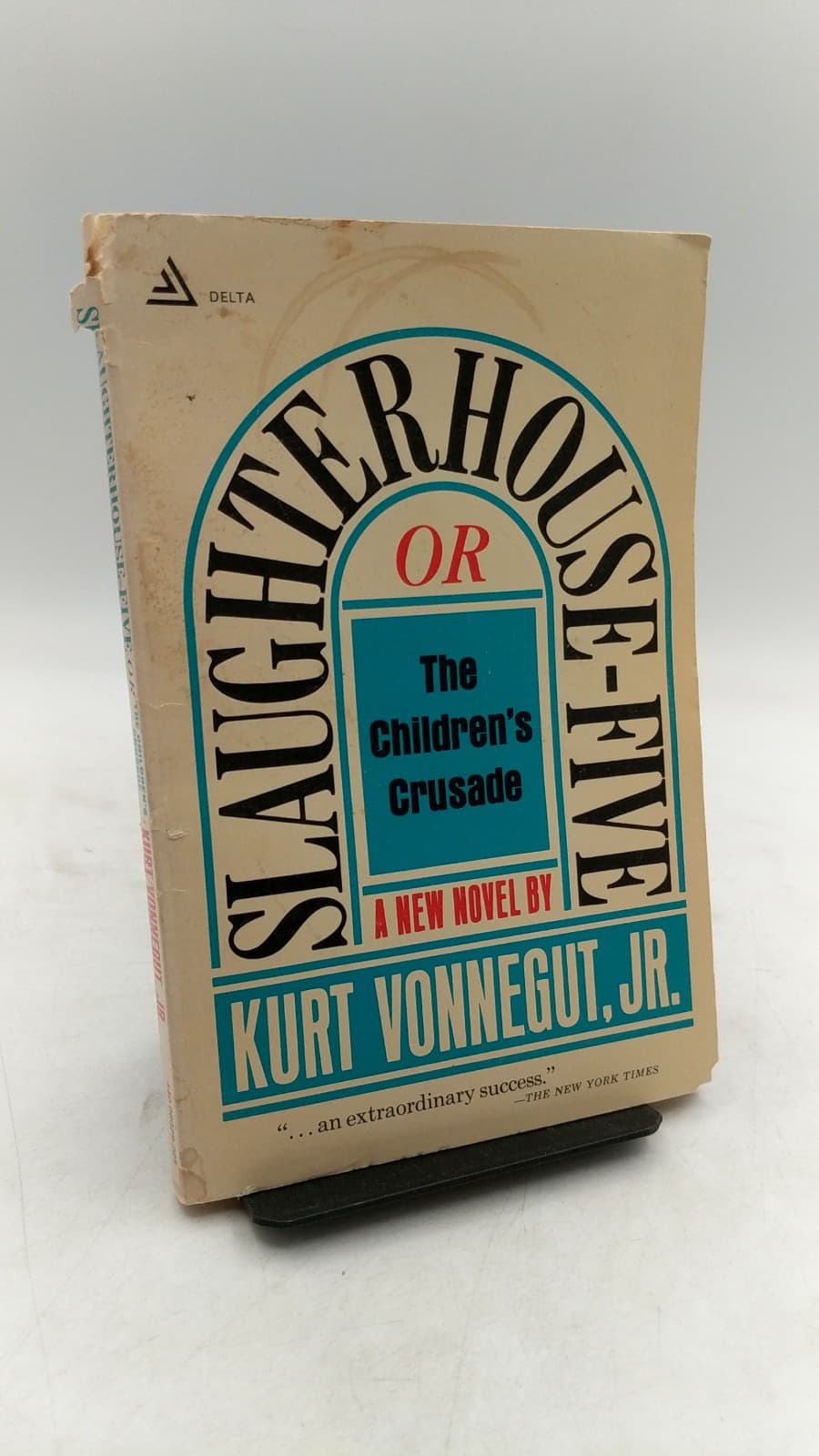 Slaughterhouse-Five or The Children's Crusade by Kurt Vonnegut, Jr. - front cover