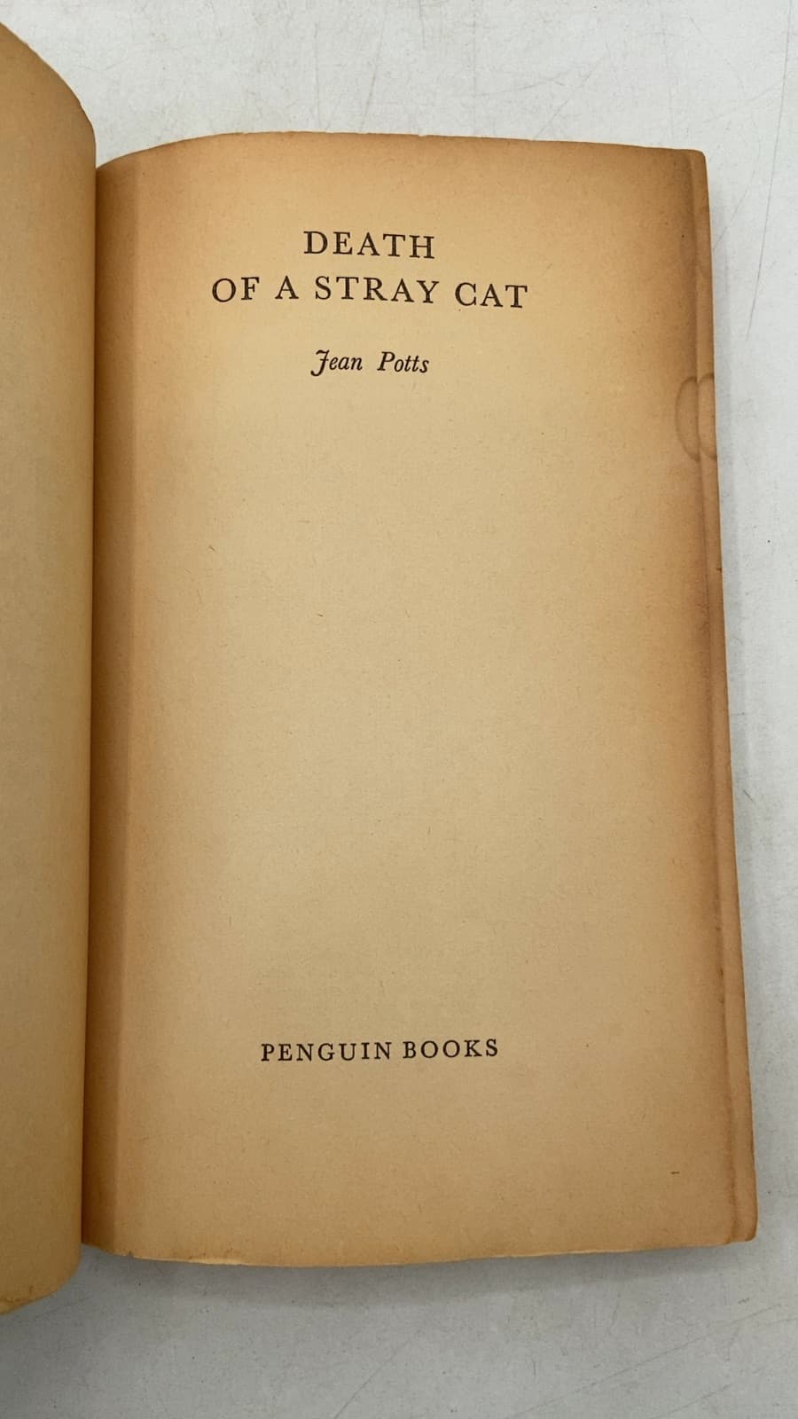 Death of a Stray Cat by Jean Potts - title page