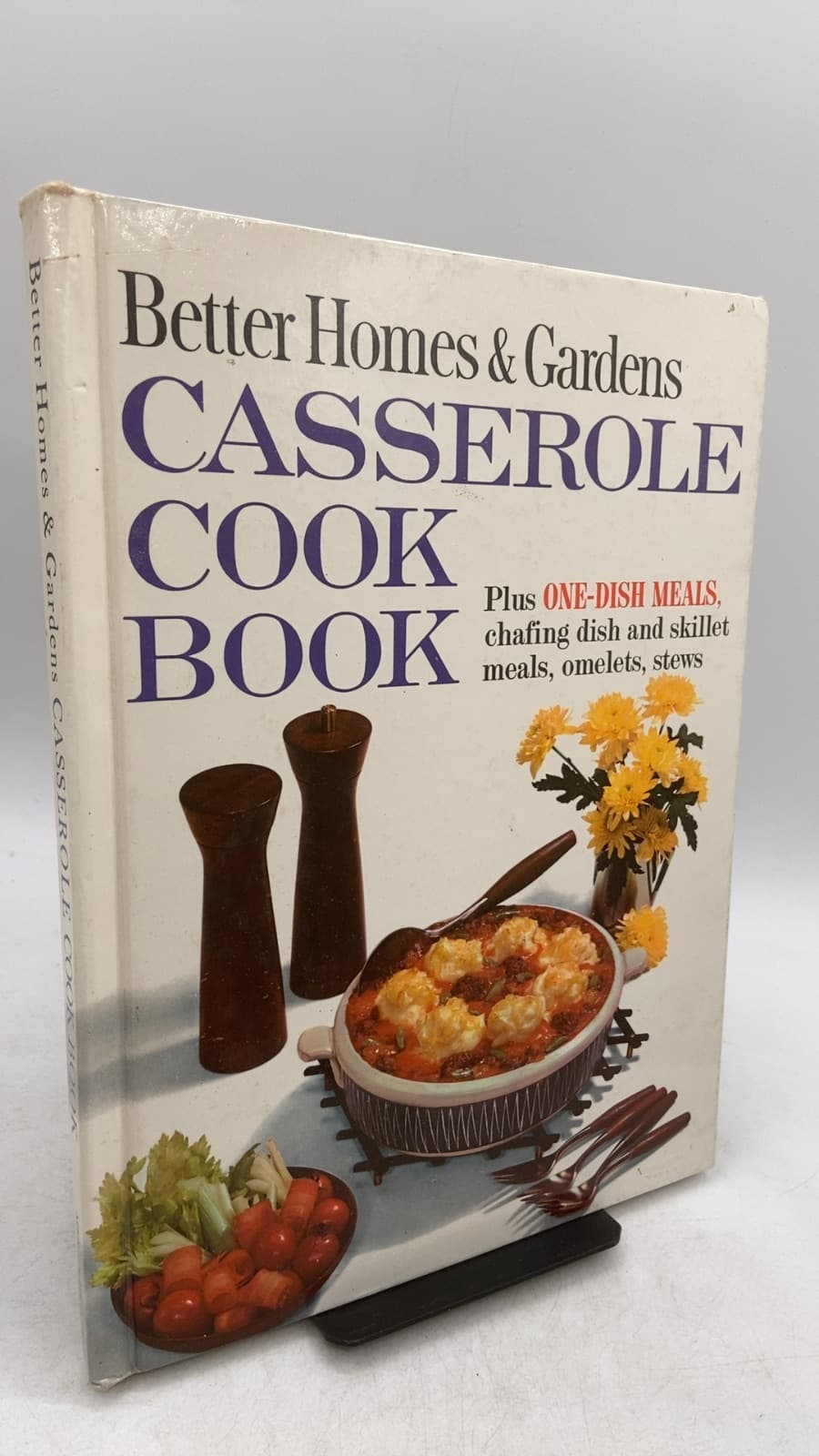 Better Homes & Gardens Casserole Cook Book by By the Editors of Better Homes and Gardens - front cover