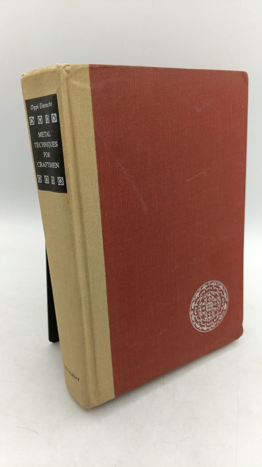 Metal Techniques for Craftsmen by Oppi Untracht - front cover