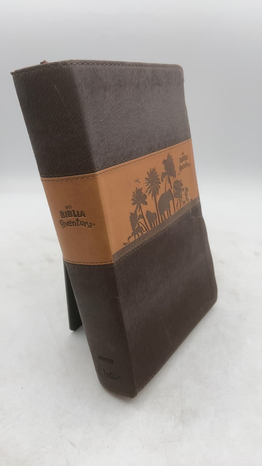 NVI Biblia Aventura by Lawrence O. Richards - front cover