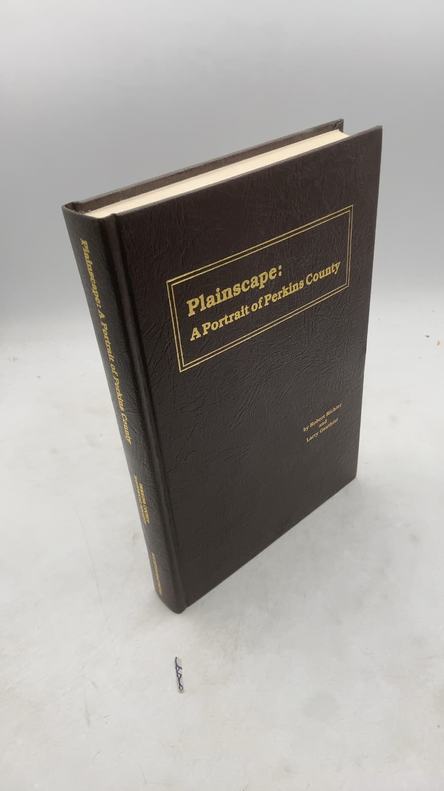 Plainscape: A Portrait of Perkins County by Robert Richter and Larry Gauthier - front cover
