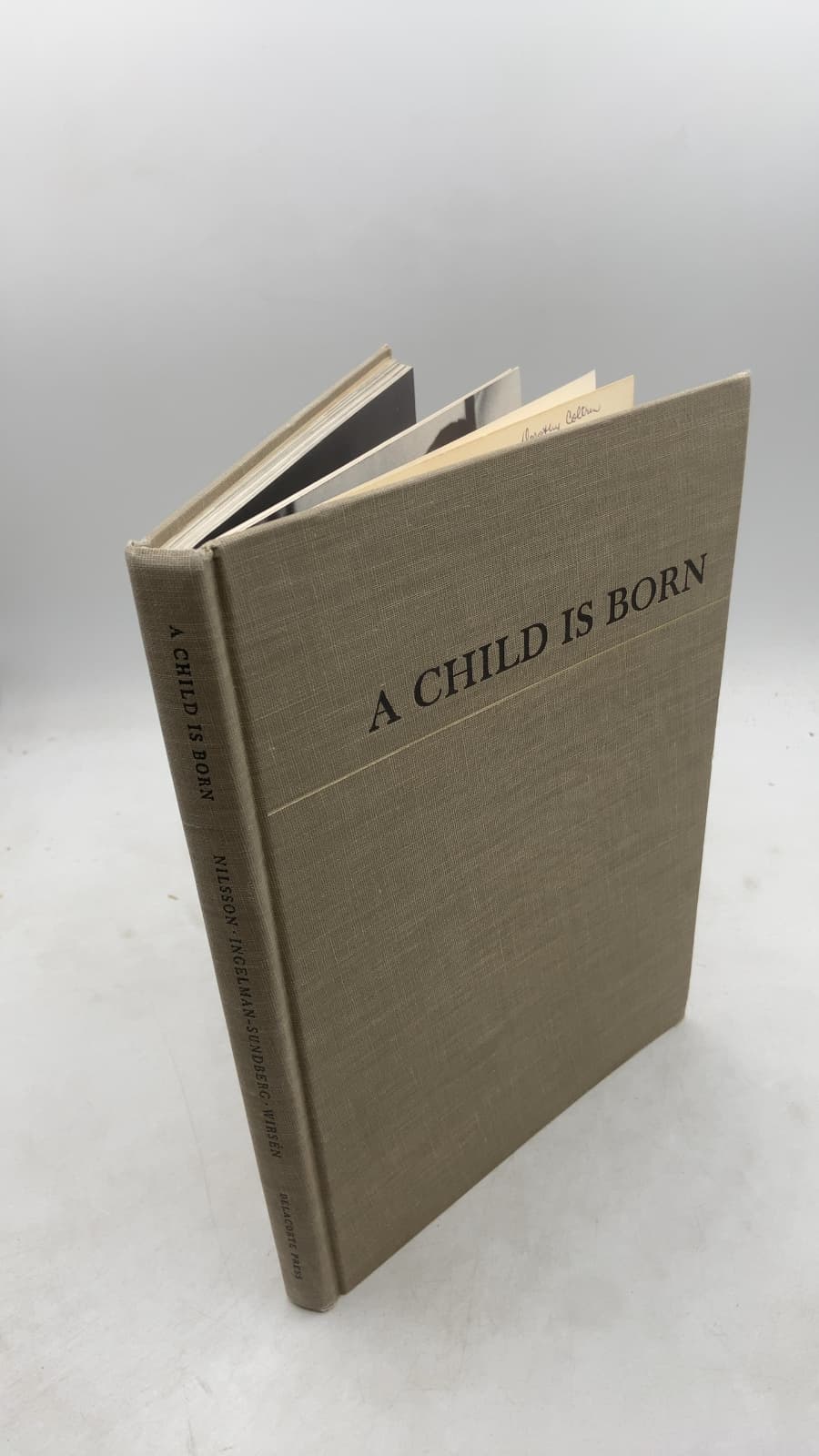 A Child Is Born by Lennart Nilsson, Axel Ingelman-Sundberg, Claes Wirsén - front cover
