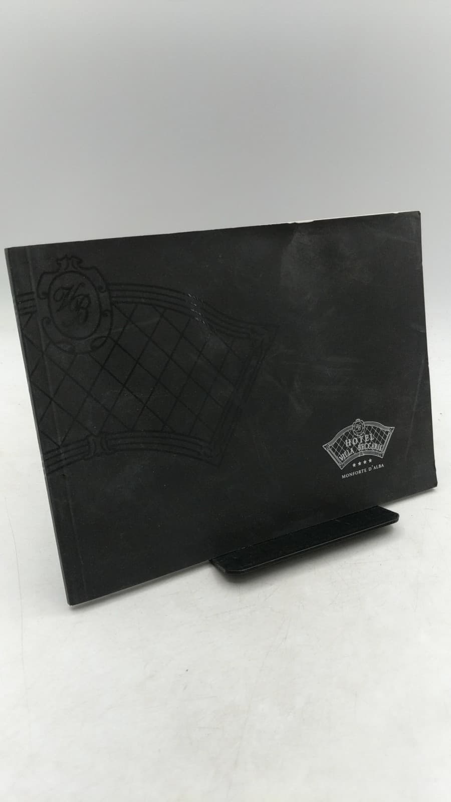 Hotel Villa Beccaris: Dimora Storica - Monforte d'Alba - front cover