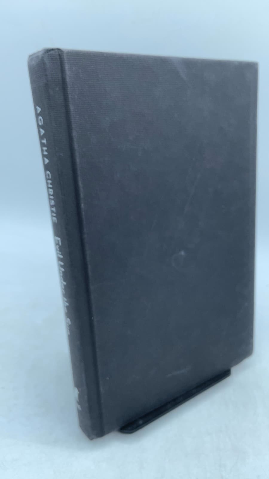 Evil Under the Sun by Agatha Christie - front cover