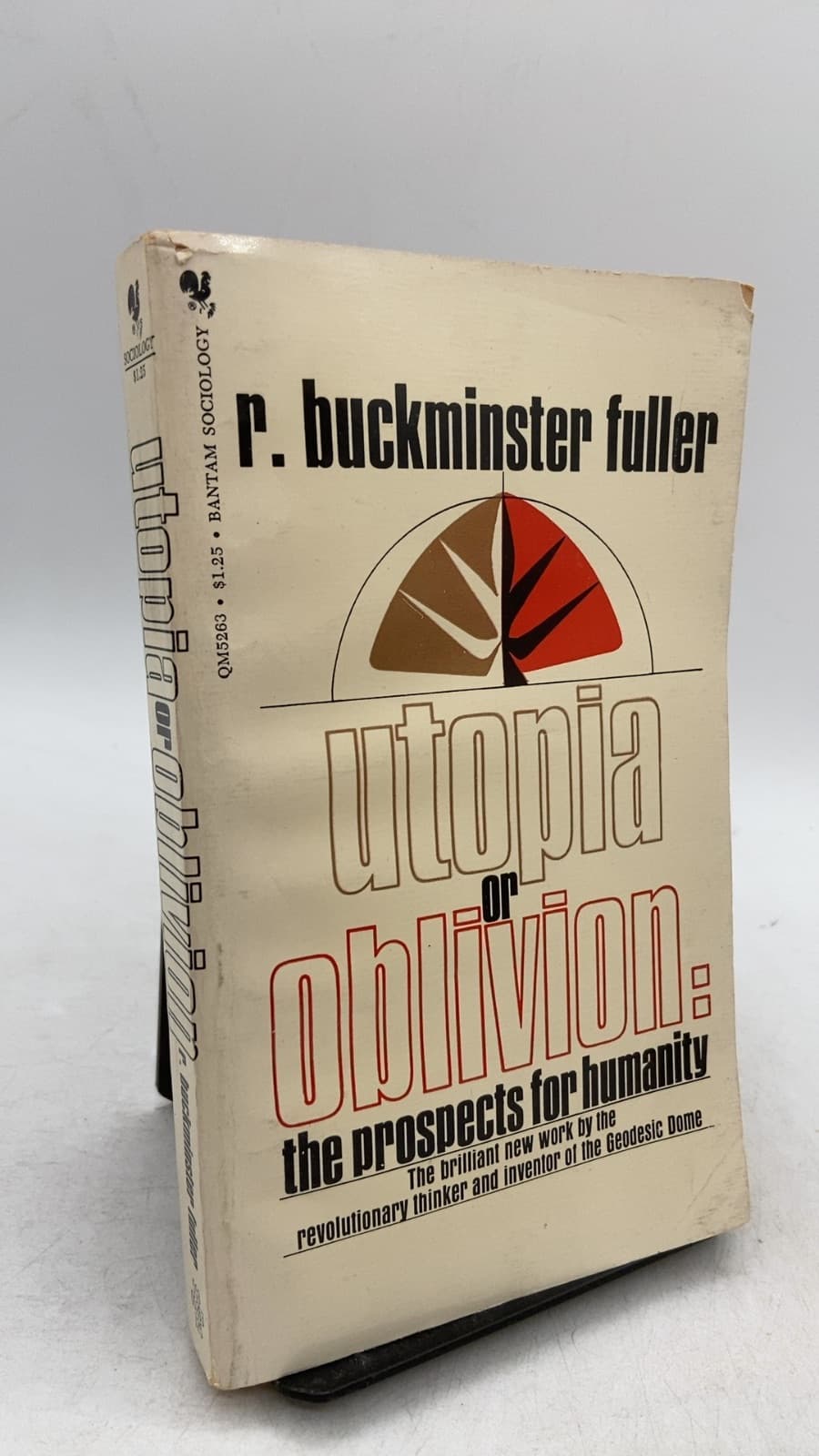 Utopia or Oblivion: The Prospects for Humanity by R. Buckminster Fuller - front cover