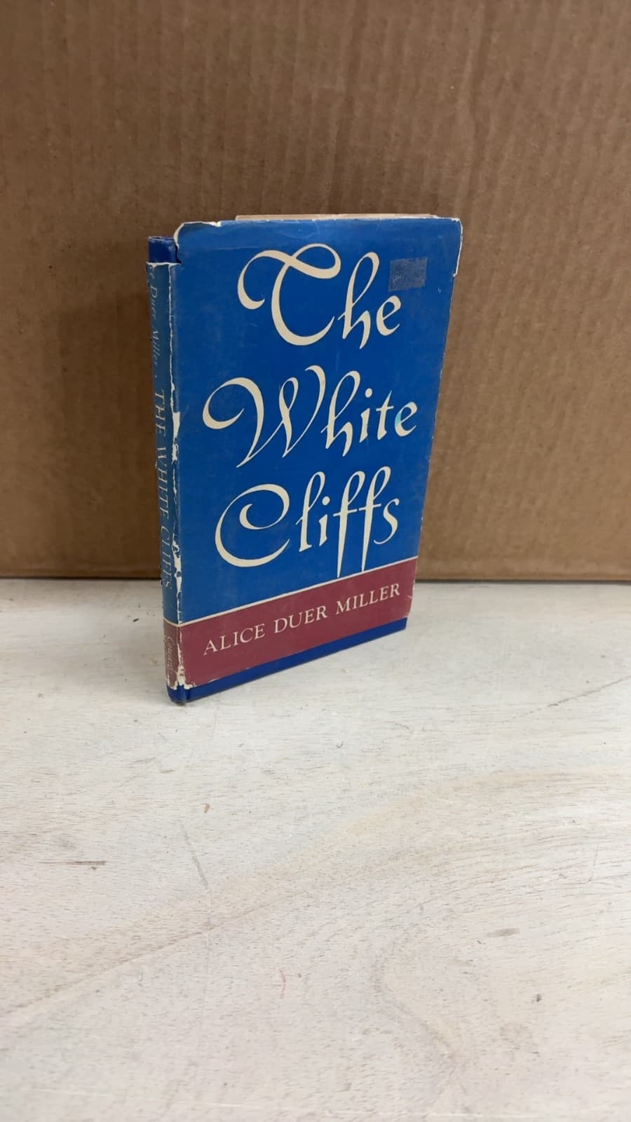 The White Cliffs by Alice Duer Miller - front cover