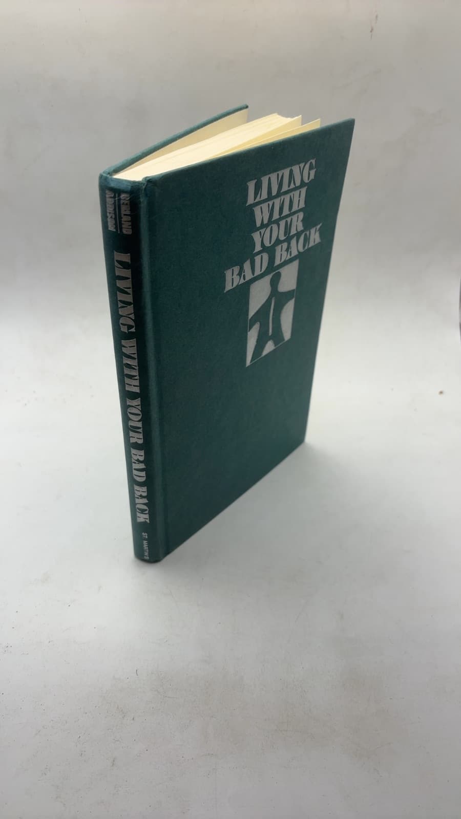 Living With Your BAD Back by Theodore Berland and Robert George Addison - front cover