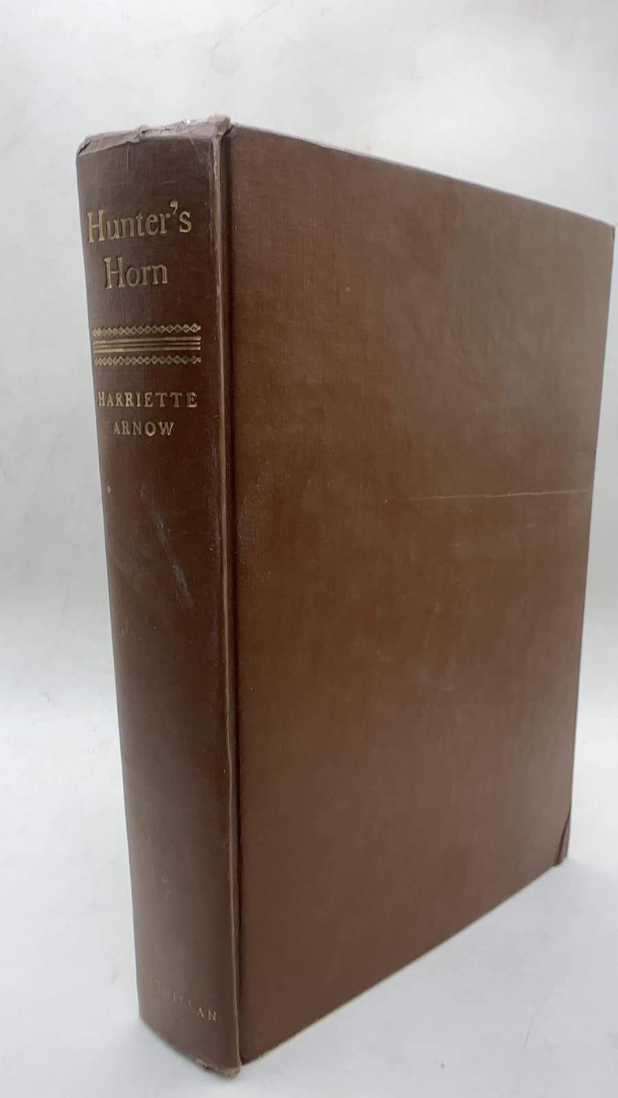 Hunter's Horn by Harriette Arnow - front cover