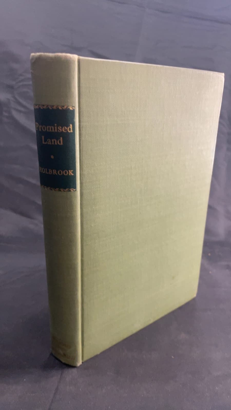 Promised Land: A Collection of Northwest Writing by Stewart H. Holbrook - front cover
