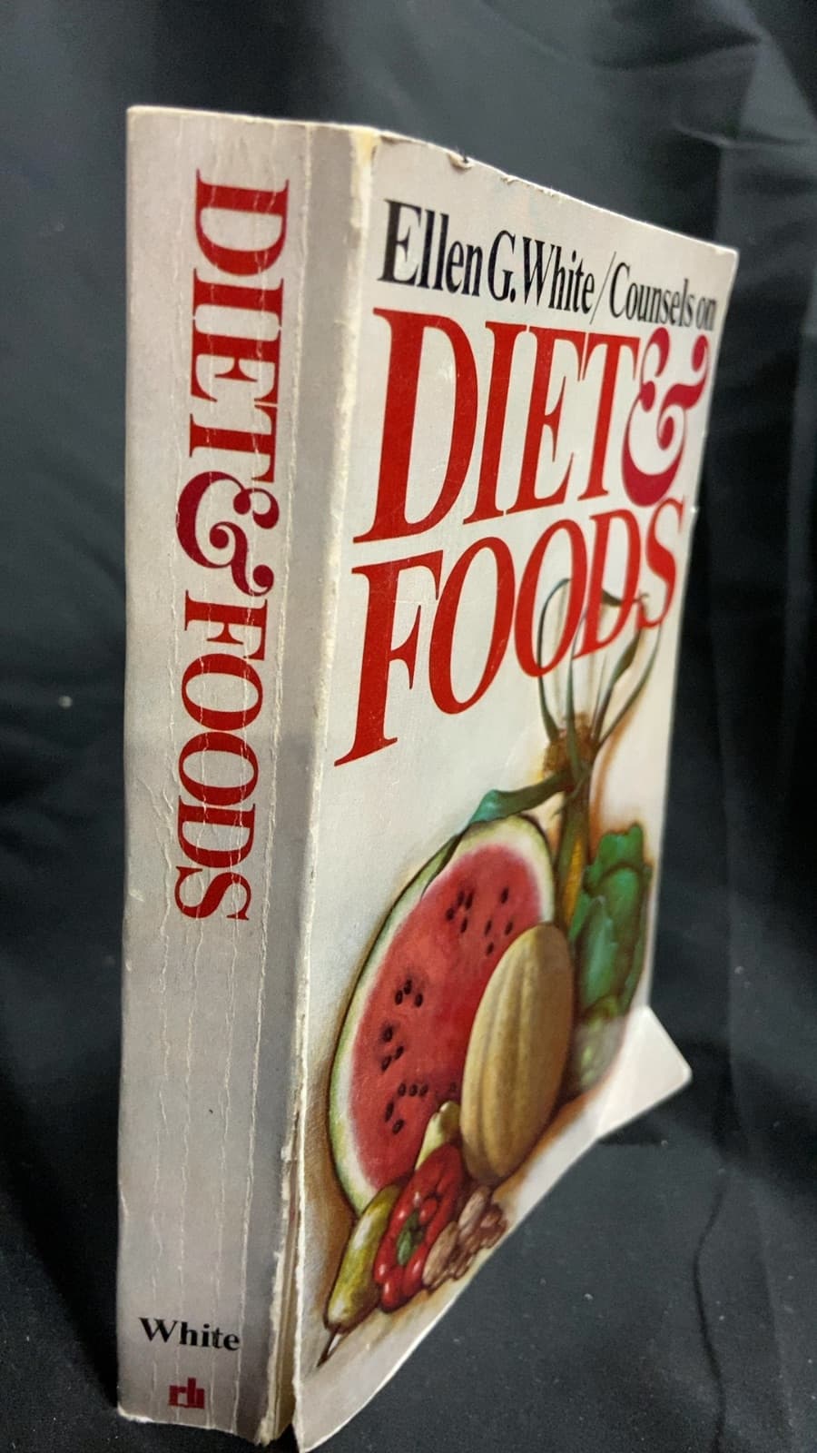 Counsels on Diet and Foods by Ellen G. White - front cover