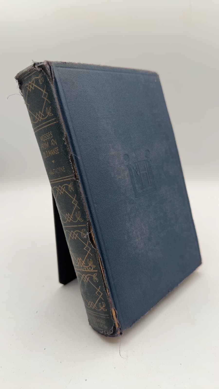 Mosses From AN OLD Manse by Nathaniel Hawthorne - front cover