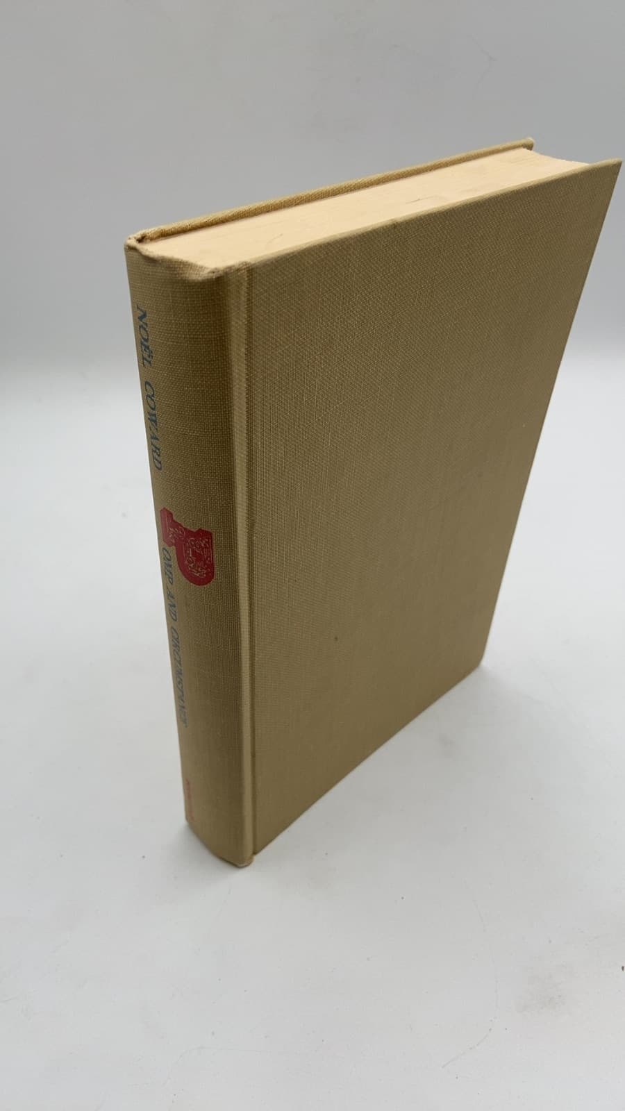 Pomp and Circumstance by Noël Coward - front cover