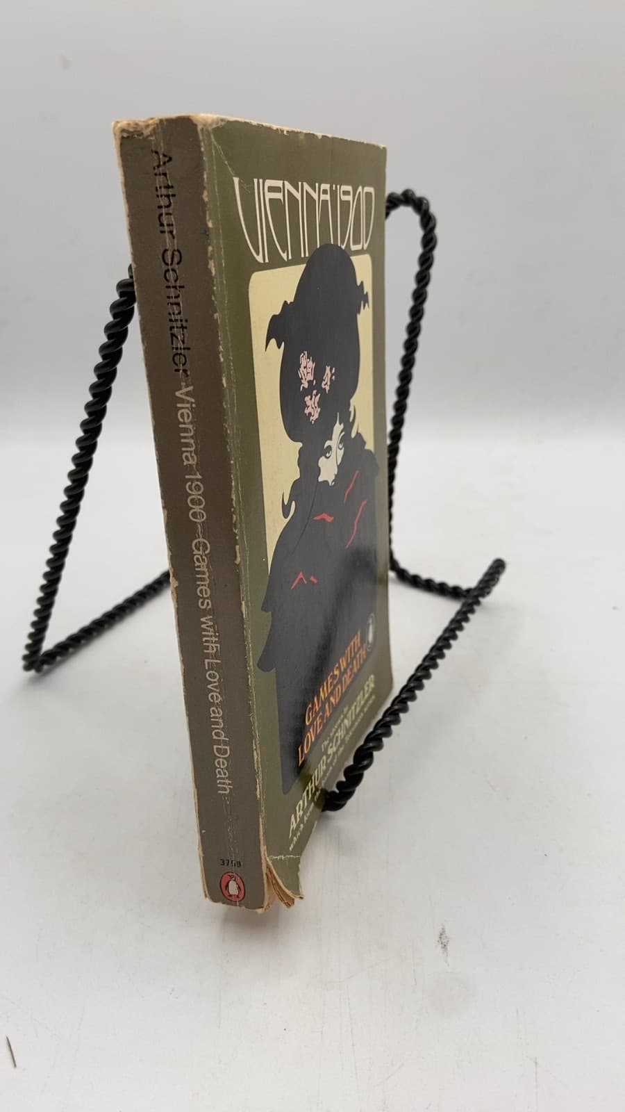 Vienna 1900: Games with Love and Death by Arthur Schnitzler - front cover